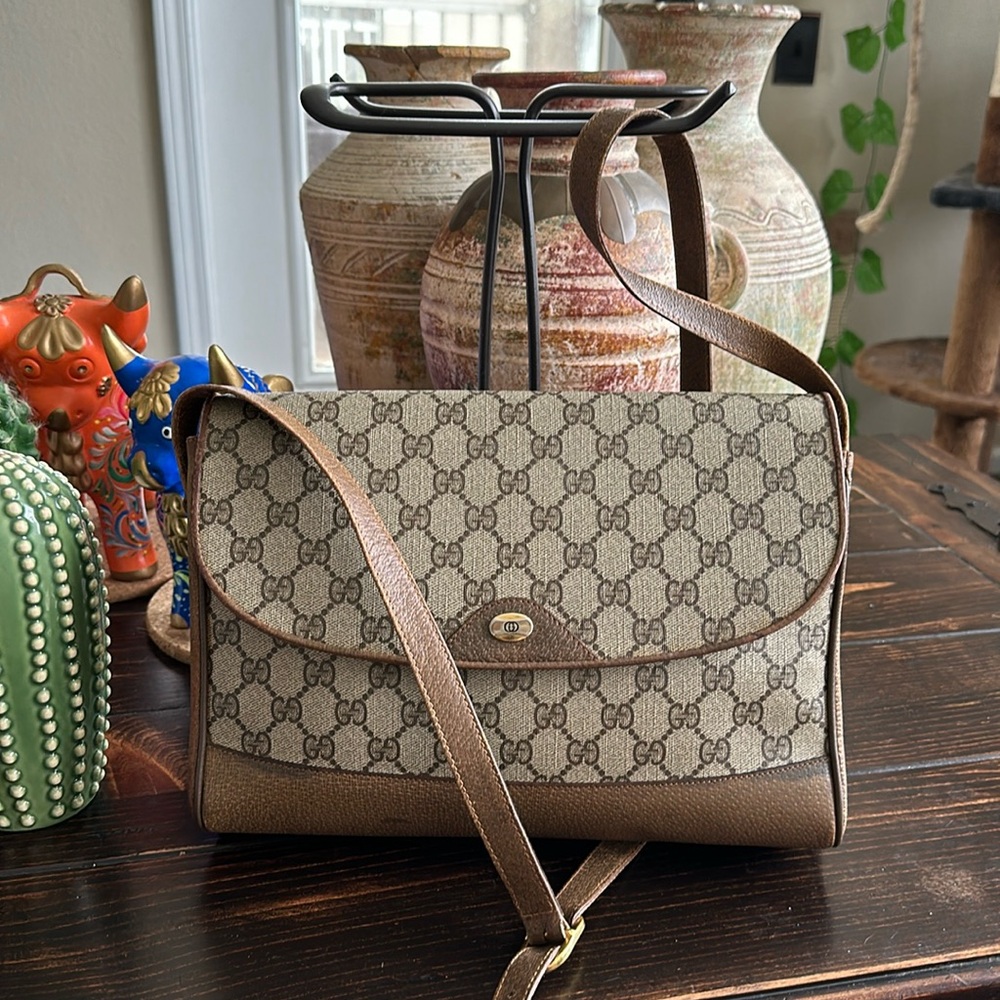 Gucci Supreme Vintage Crossbody
